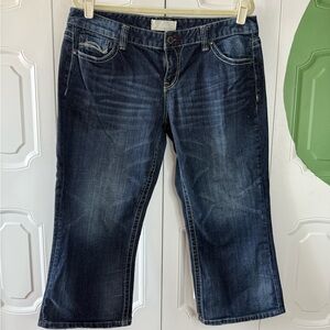 Women's Maurice’s capris Blue Jeans sz 15/16